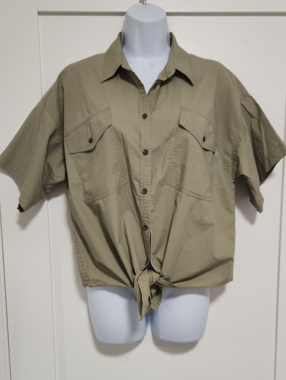 Madewell Khaki Embroidered Short Sleeve Button-Front Shirt with Front Tie